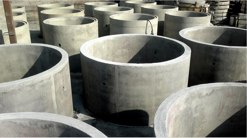 A vasbeton gyűrűket kutak építéséhez, kommunikációk és alagutak beépítéséhez használják
