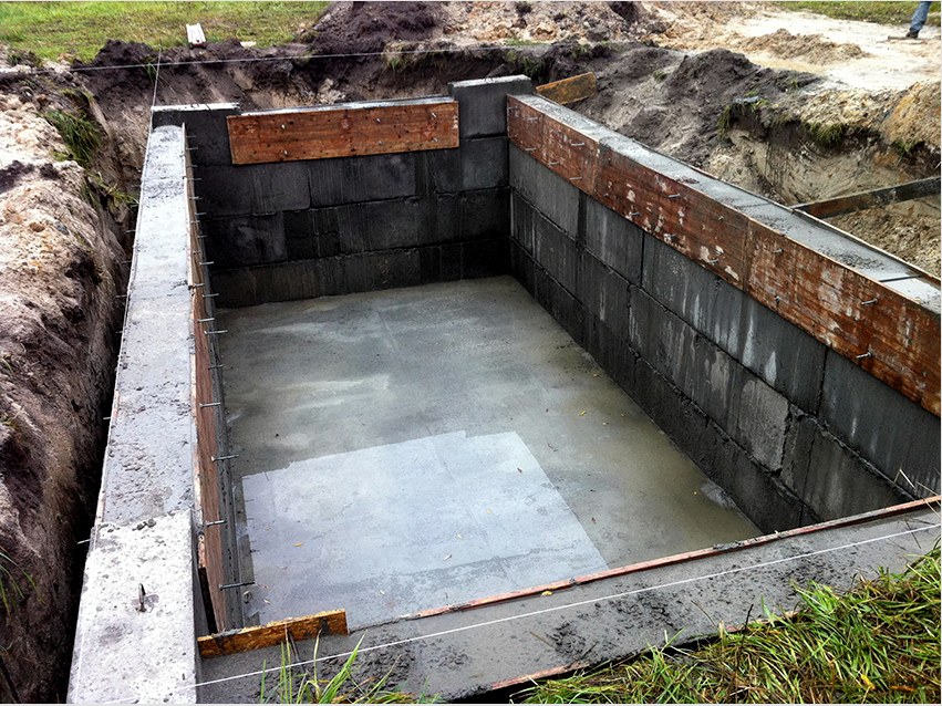 Az alagsorok építéséhez 2 t / m³ sűrűségű tömböket használnak