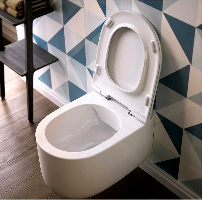 A modern formatervezés és az innovatív öblítési technológiák nem befolyásolták a perem nélküli WC-t