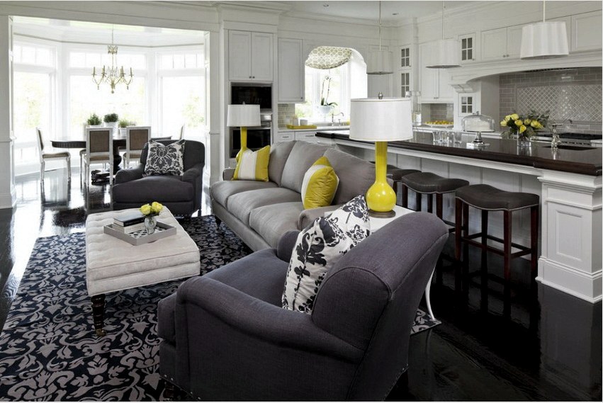 A klasszikus stílust könnyen felismerik puha bútorok és természetes vagy virágdíszes textíliák.