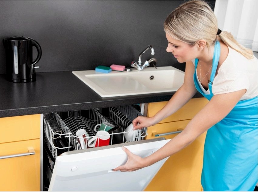 A hatékony és hosszú ideig történő működéshez a mosogatógéphez bizonyos keménységű vizet kell használni.