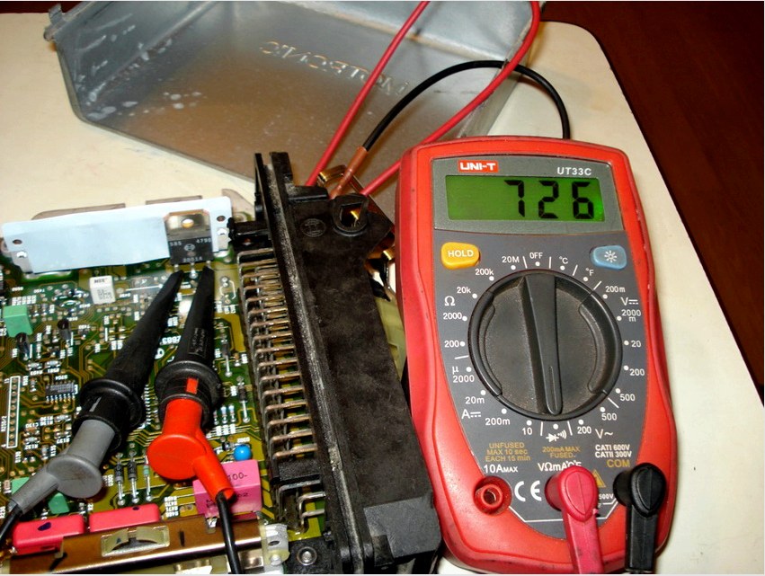 A tranzisztor multiméterrel történő ellenőrzése anélkül, hogy a chipből elpárologna
