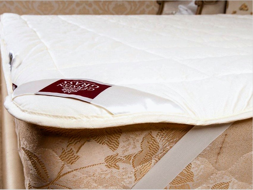 A matrac élettartamának meghosszabbítása és eredeti megjelenésének megőrzése érdekében takarót használnak