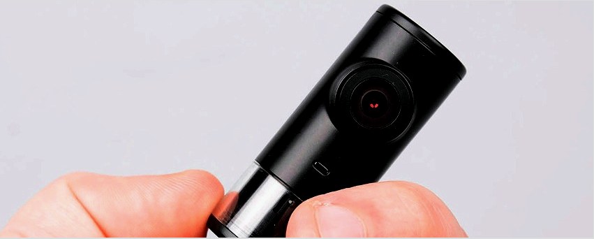 A mini kamera egy eszköz, amely alapvetően egy normál videokamera, az összes benne rejlő funkcióval 
