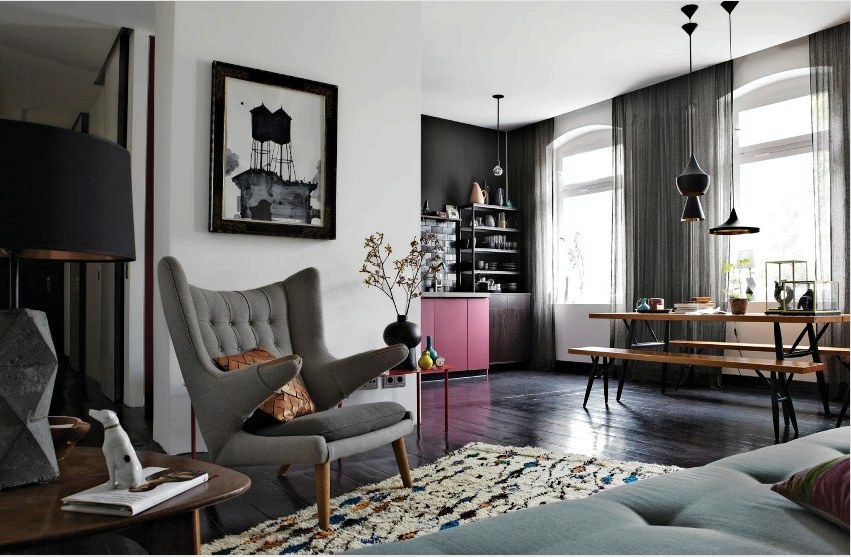Fekete-fehér színű háttérkép a nappaliban, fényes kontrasztos elemekkel