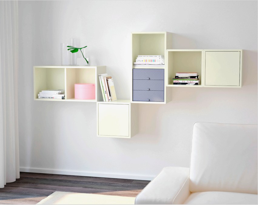 A könyvek fali szekrénye kombinálható, nyitható és üvegajtóval is