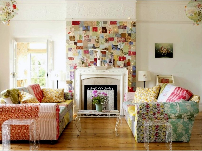 A szoba kis részének dekorálásához elfogadható a háttérfény használata a patchwork stílusban