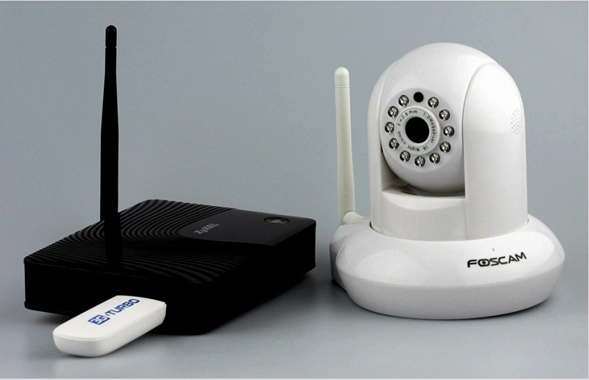 A mobil Wi-Fi kamera DVR-vel van felszerelve, amely rögzíti és feldolgozza az információkat