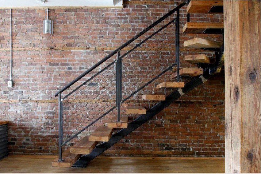 Loft stílusú lépcső