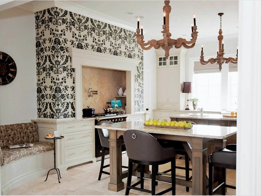 Az eredeti döntés a szoba felosztásáról, kiemelve a konyhaterületet mosható háttérképpel