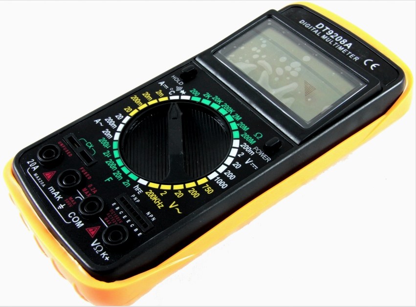 A DT9208A multiméter egyik jellemzője a félvezető eszközök tesztelésének képessége