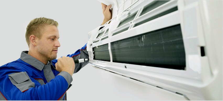 A légkondicionáló megbízható és hosszú távú üzemeltetése érdekében évente egyszer kell karbantartást végezni