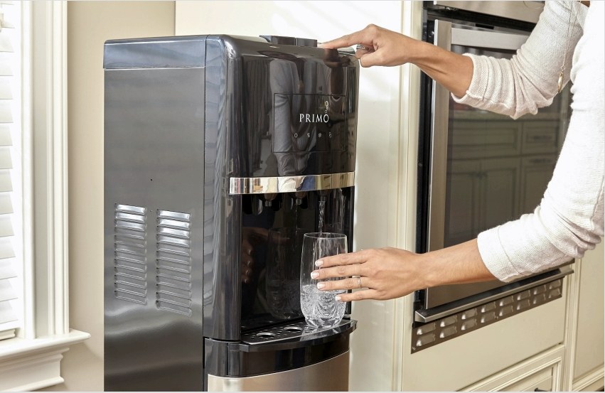 A modern vízhűtők hűtési és fűtési funkciókkal vannak ellátva vízhőmérséklet-szabályozóval