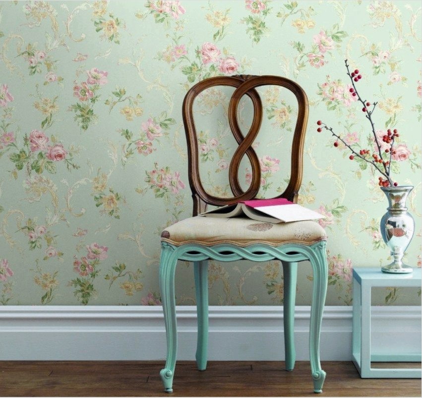 A vintage pasztell színű háttérképek ideálisak a Provence stílusú nappali szobához.