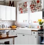 Ablak dekoráció a konyhában: a belső kialakítás utolsó szakasza
