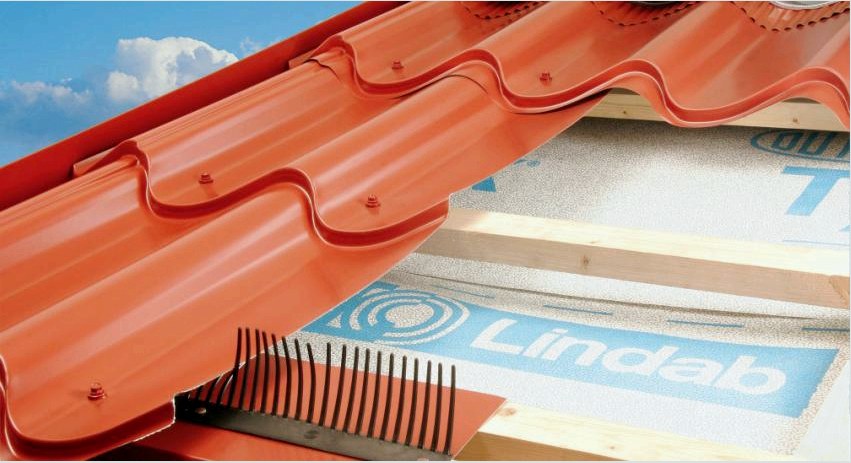 Gőzgátló a tetőhöz: a felhasználás típusai és hatékonysága