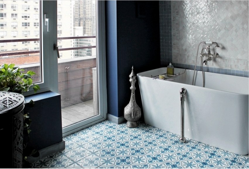 A fürdőszoba díszítésekor fontos figyelembe venni a stílus színkombinációját, amely a színkerekes segítségével határozható meg