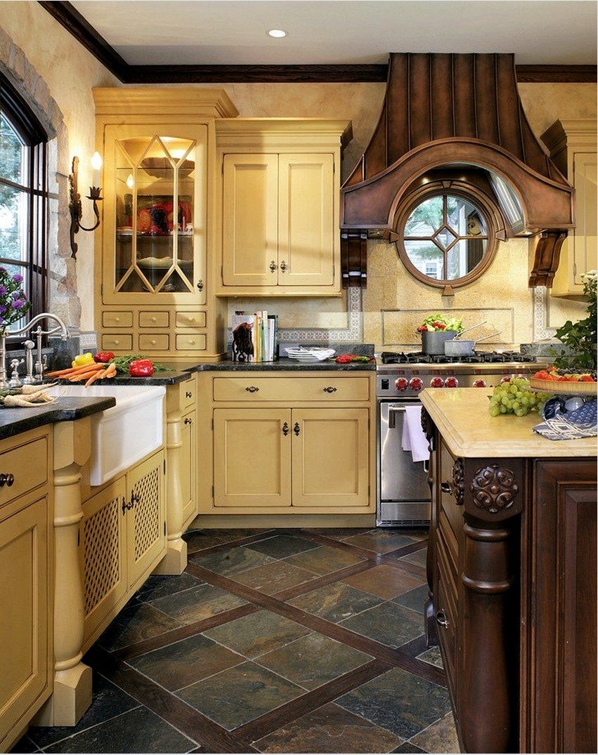 Kombinált padló a ház belső konyhájában