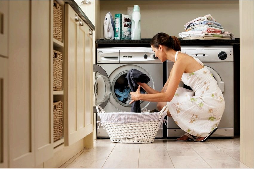 A földelt mosógép csatlakoztatása kiküszöböli az áramütés veszélyét a nedves ruhanemű eltávolításakor