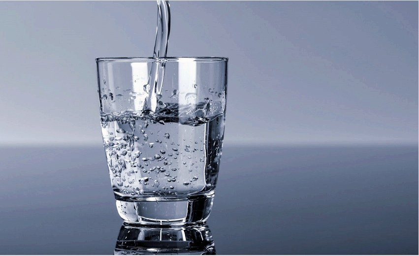 Népszerű módszer a páratartalom mérésére - egy pohár vízzel