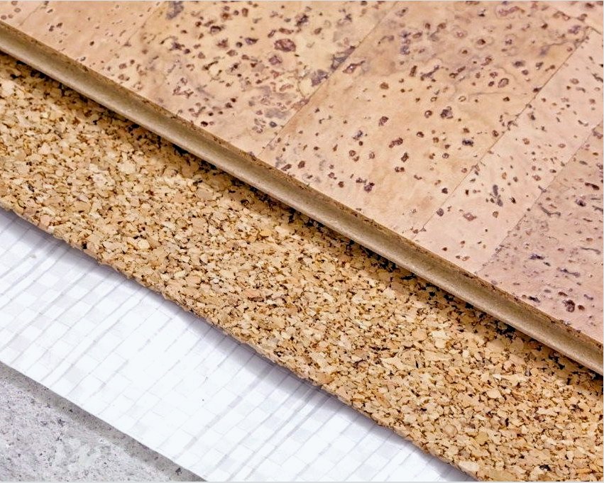8 mm vagy ennél vastagabb padlóburkolatokhoz 2 mm vastagságú hordozót kell használni