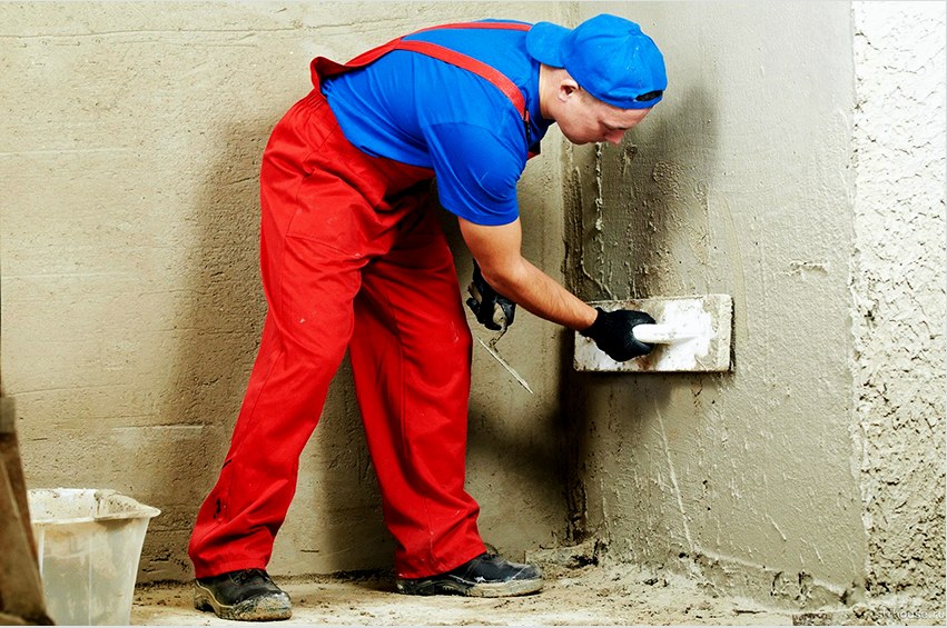 A beton vízszigetelés megkezdése előtt gondosan előkészítse a felületet 