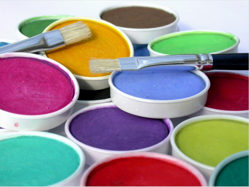 A vízbázisú festékek színezésére nagyon sokféle szín választható
