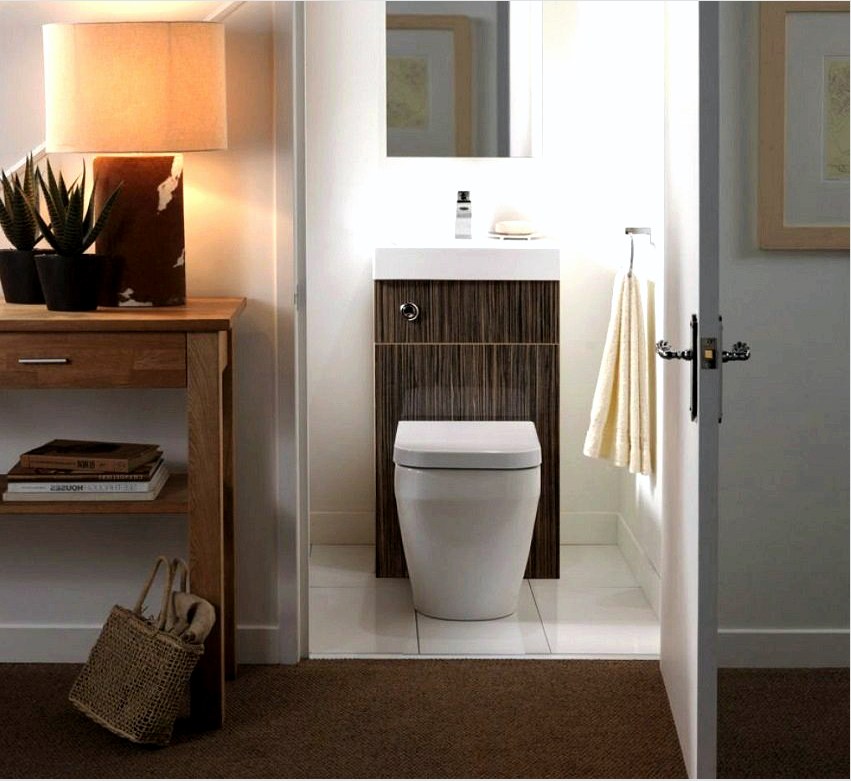 A hangulatos és kényelmes WC-belső kialakíthatja még egy kis szobában is