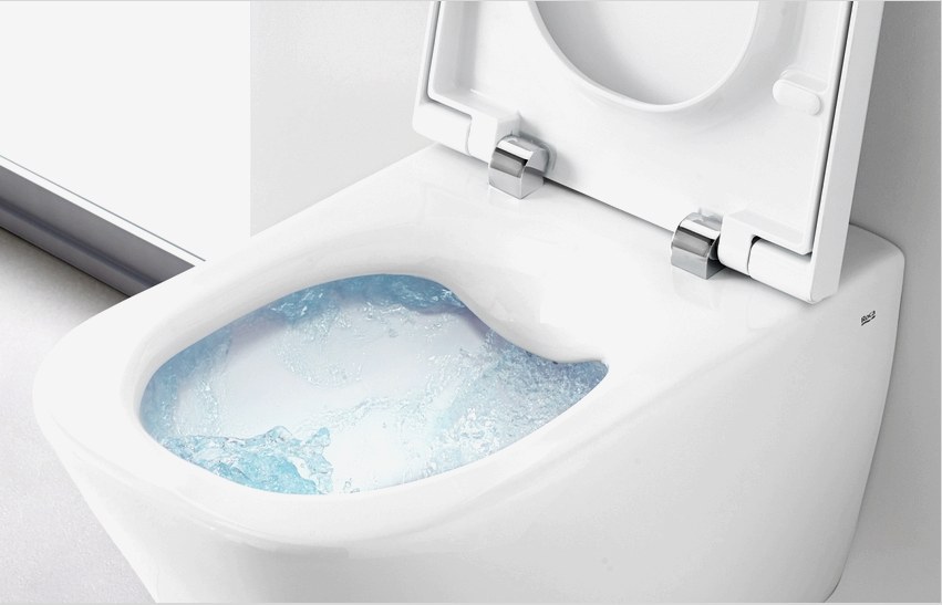 A ferde kimenettel rendelkező WC-modell lehetővé teszi, hogy a lehető legközelebb helyezze el a csatornába