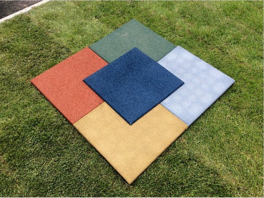 A gumilapok általános formája egy négyzet, amelynek mérete 33x33 vagy 50x50 cm