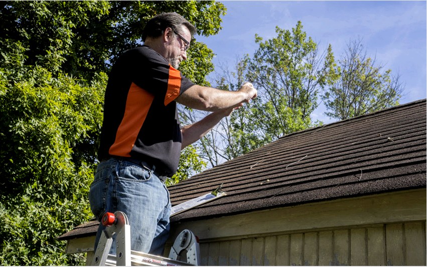 Tetőfedésként használjon puha burkolólapot, palát, tetőfedő anyagot, ondulint vagy profilozott lemezt