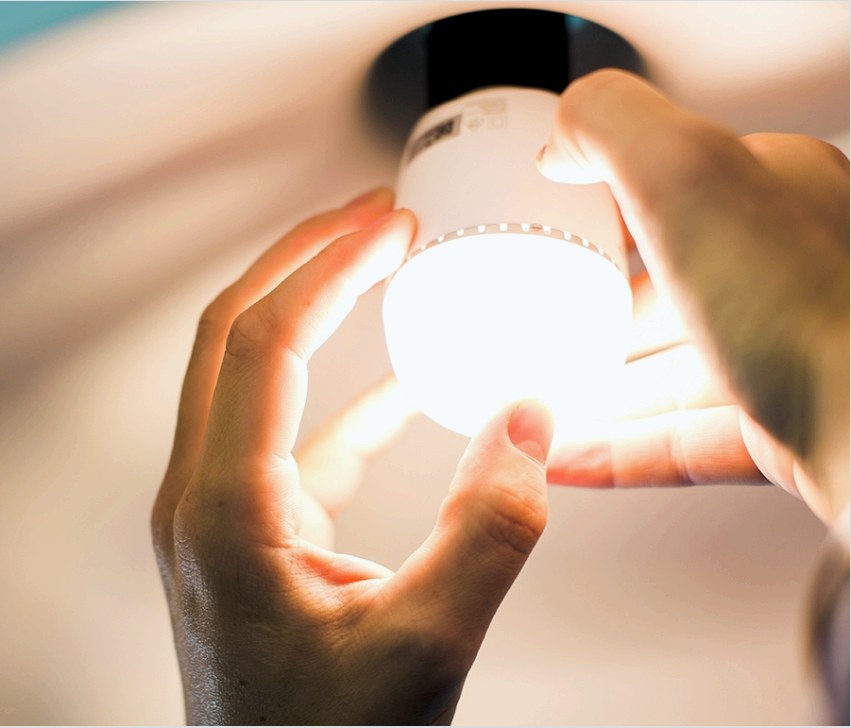 A LED-es tompítható lámpák kialakítása nem különbözik a hagyományos fényforrásoktól 