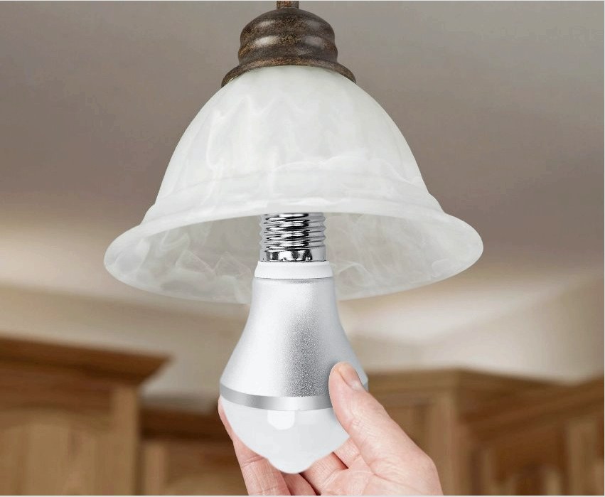A tompítható lámpák kiválasztásakor érdemes előnyben részesíteni a megbízható gyártókat, például az Uniel-t