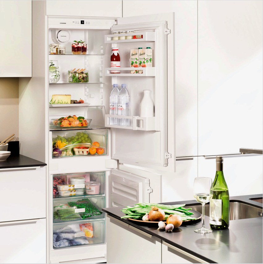 A Liebherr beépített hűtőszekrényei között az alsó fagyasztóval rendelkező kétrekeszes termékek legnépszerűbb standard modelljei