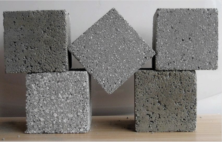 A töltőanyagokatól függően a betont különféle típusokra osztják