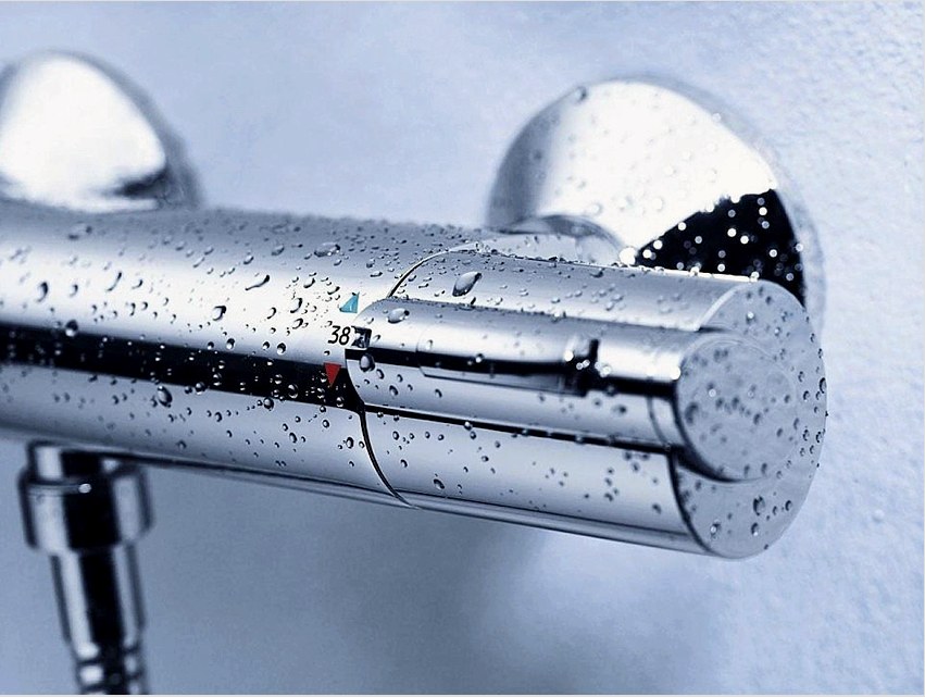 A termosztáttal ellátott higiéniai keverő lehetővé teszi a víz megfelelő hőmérsékleten történő felhasználását