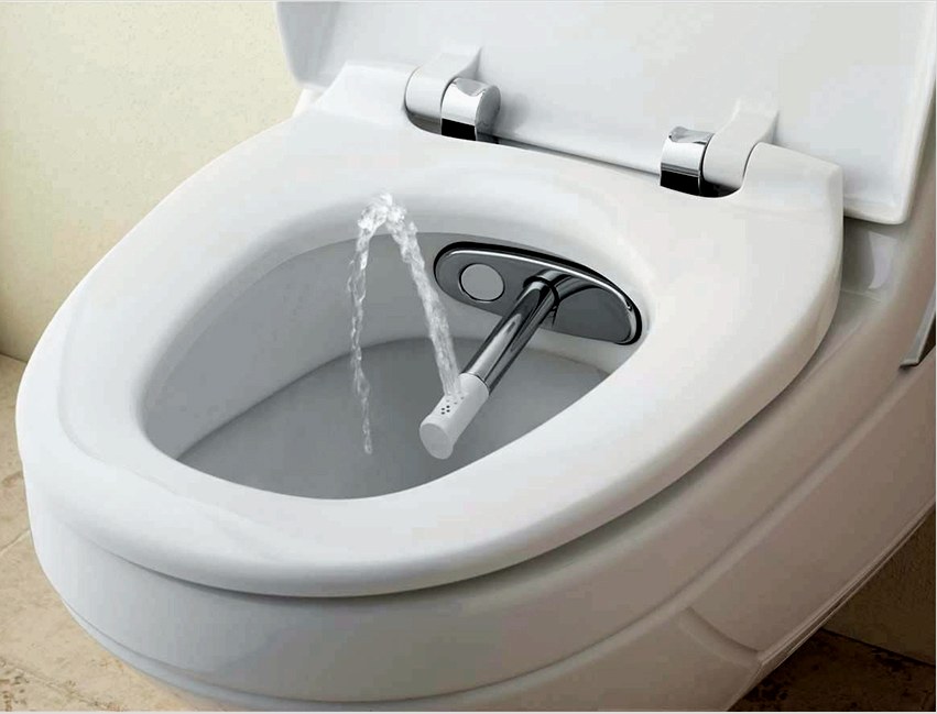 Ha nem lehetséges bidé felszerelése, akkor megvásárolhatja a beépített zuhannyal ellátott WC-t