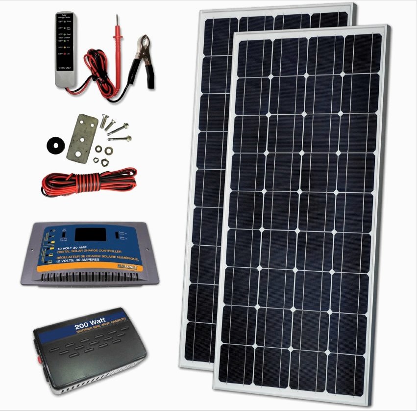 A készlet a napelemeken kívül töltővezérlőt, akkumulátorállomást, invertert és csatlakozóberendezéseket is tartalmazhat
