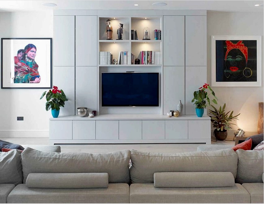 A fal jelenléte a nappaliban kényelmesebbé teszi és hangsúlyozza a belső stílusát
