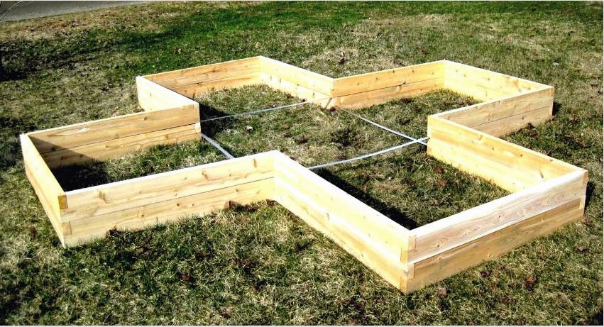A kerítéseknél jobb a faanyag - a leginkább megfizethető, könnyen telepíthető és környezetbarát anyag