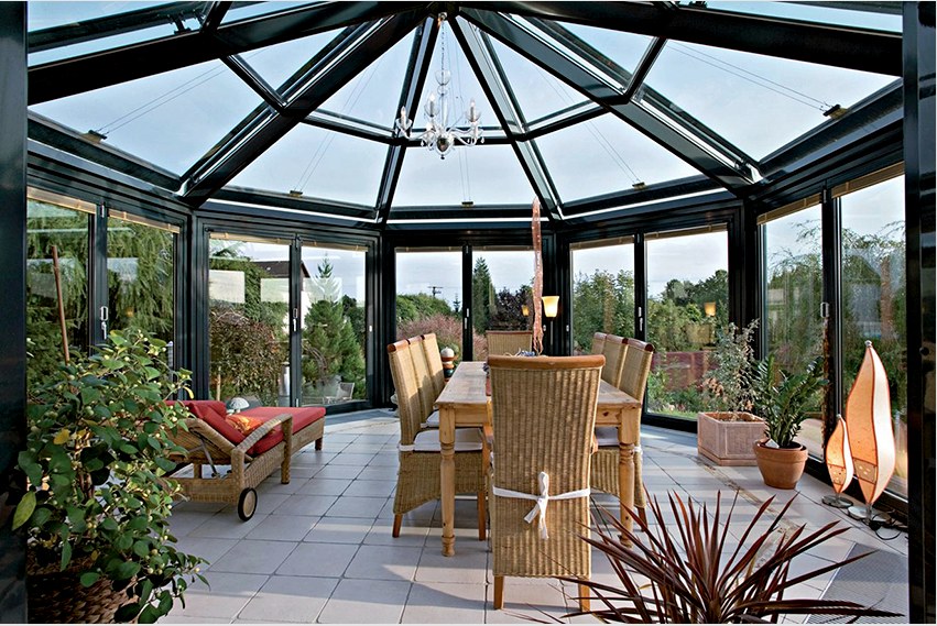 A polikarbonát teraszoknak és verandáknak számos előnye van. 
