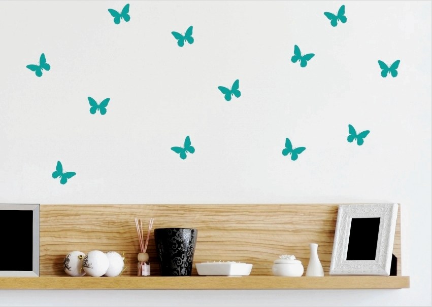 A pillangók képei egyaránt alkalmasak a gyermekszoba és a nappali szobájába, mivel újjáéleszthetik a szoba belsejét