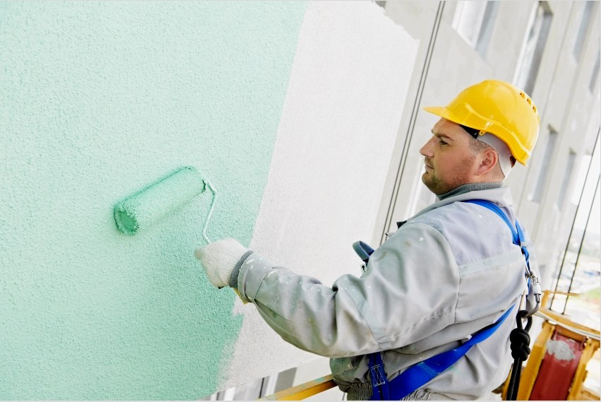 A „folyékony üveg” festékeket a többszintes épületek homlokzatainak bevonására is használják