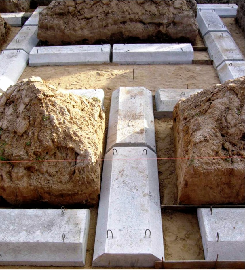 A trapéz alakú blokkokat oszlop vagy szalag alapozáshoz használják