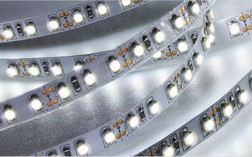 SMD 5630 LED-ek LED szalagon
