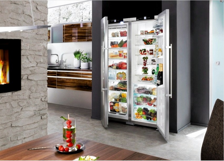 A VESTFROST VF 395-1 SBW hűtőszekrényt nagyméretű konyhákhoz ajánljuk