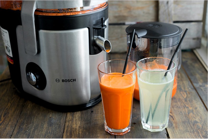 A Bosch MES4010 Vita Juice4 facsaró 1,5 literes juice-tartállyal van felszerelve 