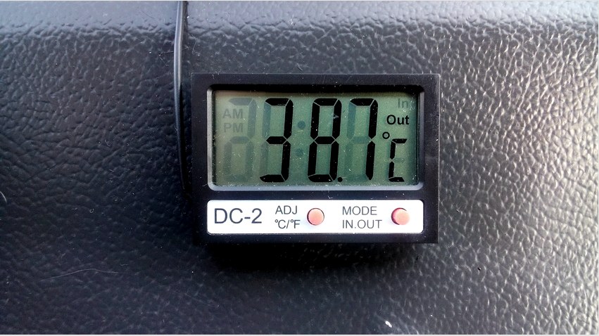 Autós digitális hőmérő távirányítóval