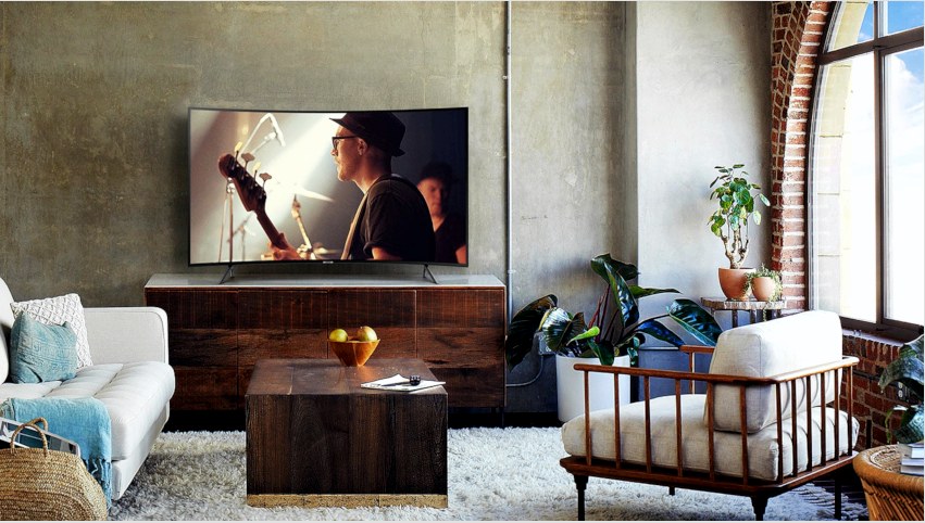 A képernyő alakja befolyásolja az átló méretét is, mivel az ívelt tévék nagyon népszerűek