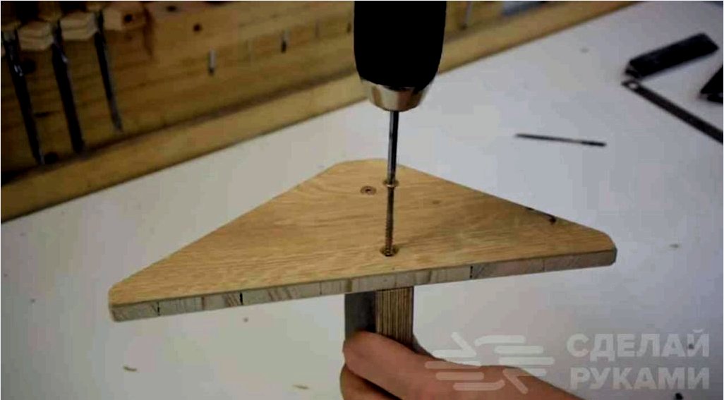Mini övcsiszoló állítható asztallal
